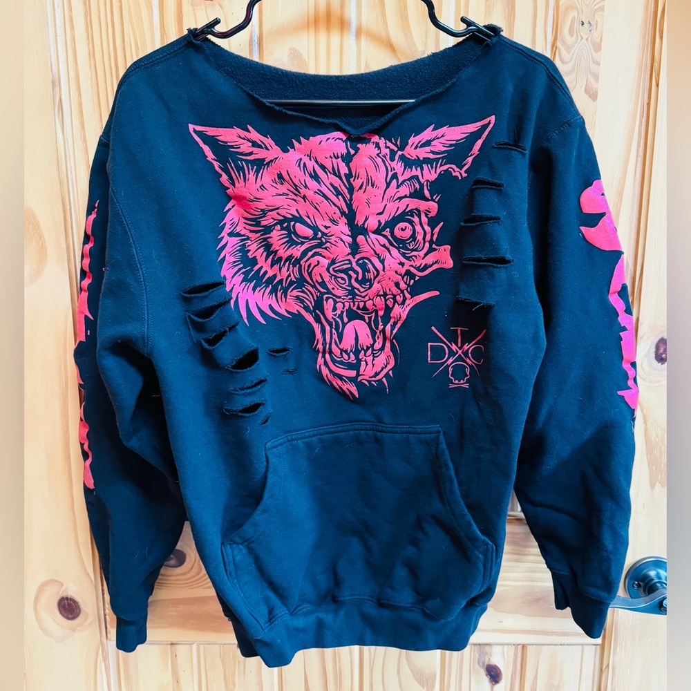 Black and Red Graphic Sweatshirt
